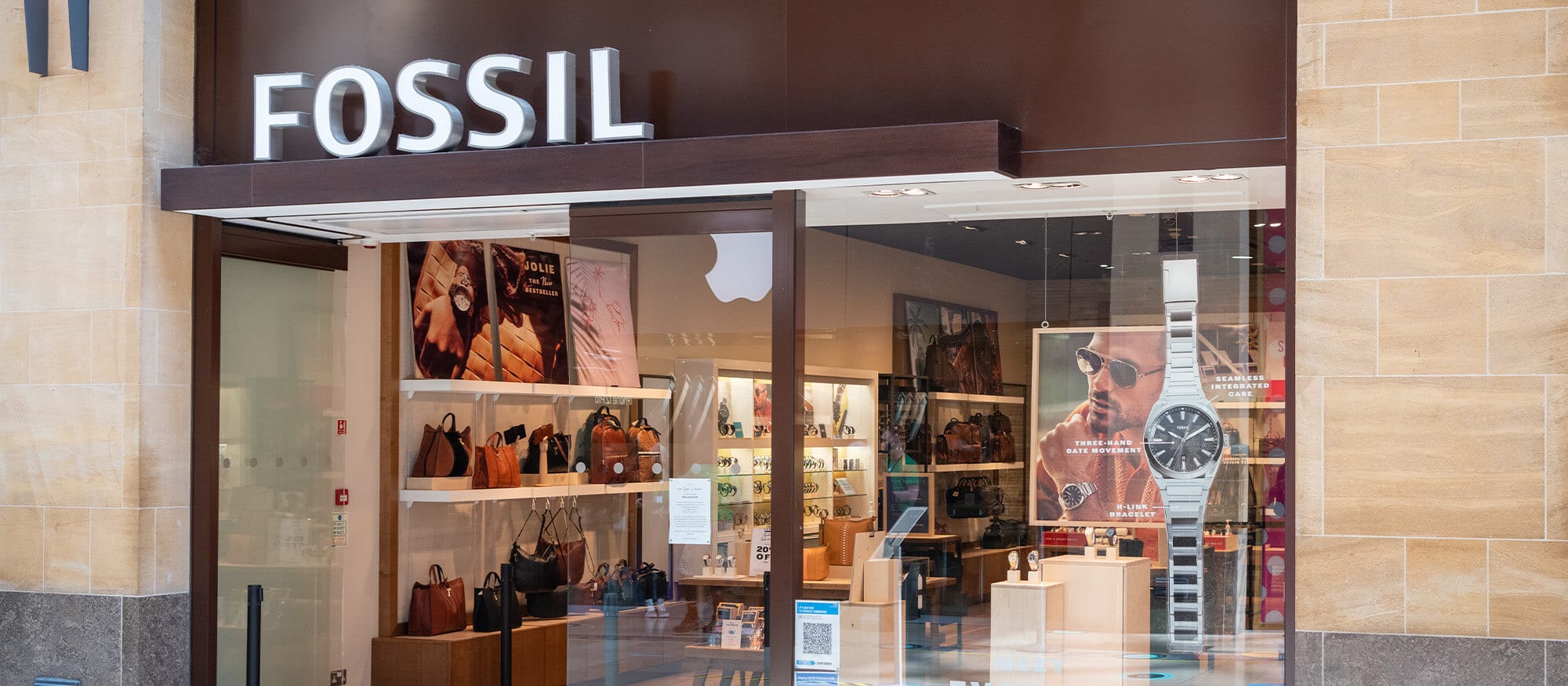 Fossil Westfield Stratford 2024 favors